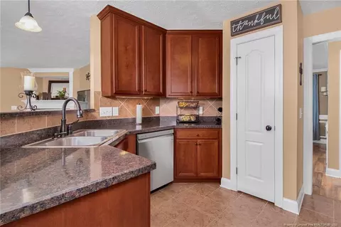 32 Lockhaven Ct, Cameron, NC 28326 photo 9