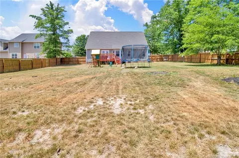 32 Lockhaven Ct, Cameron, NC 28326 photo 2