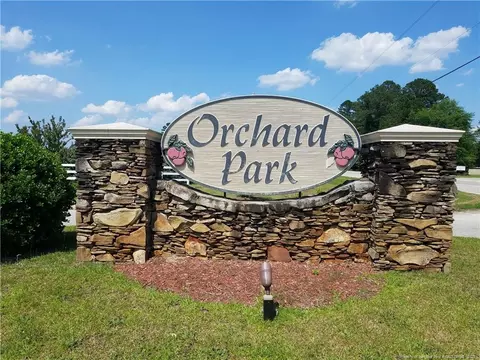 5761 Hallen Dr, Wade, NC 28395 photo 3