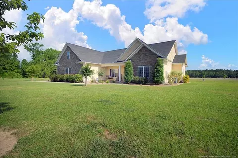 5761 Hallen Dr, Wade, NC 28395 photo 4