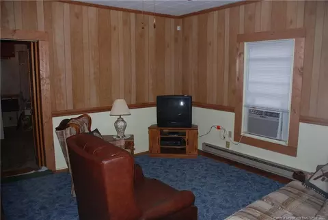 321 E Broad St E, Saint Pauls, NC 28384 photo 8