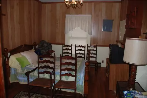 321 E Broad St E, Saint Pauls, NC 28384 photo 10