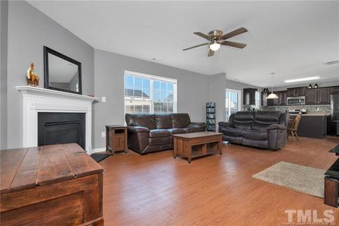 45 Folkstone Ct, Bunnlevel, NC 28323 photo 4