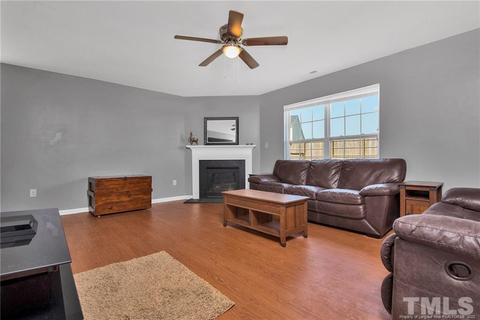 45 Folkstone Ct, Bunnlevel, NC 28323 photo 3