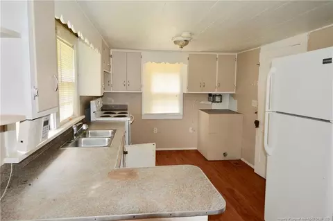 6140 Barefoot Rd, Wade, NC 28395 photo 4