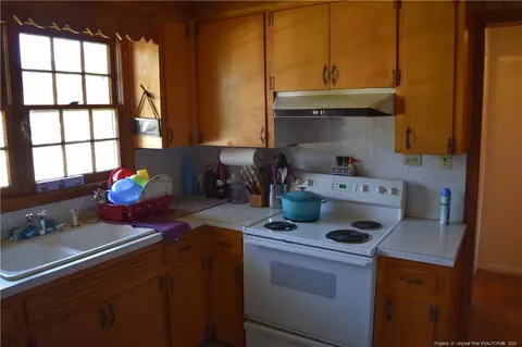 200 E C St, Erwin, NC 28339 photo 11