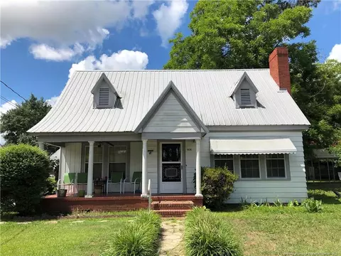 606 3rd St, Pembroke, NC 28372 photo 1