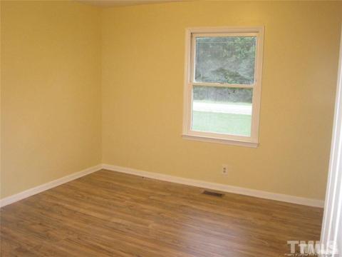 617 Iris Bryant Rd, Dunn, NC 28334 photo 5