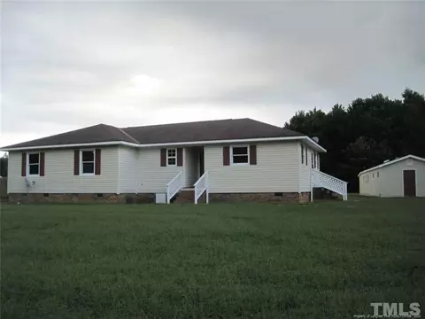 617 Iris Bryant Rd, Dunn, NC 28334 photo 1