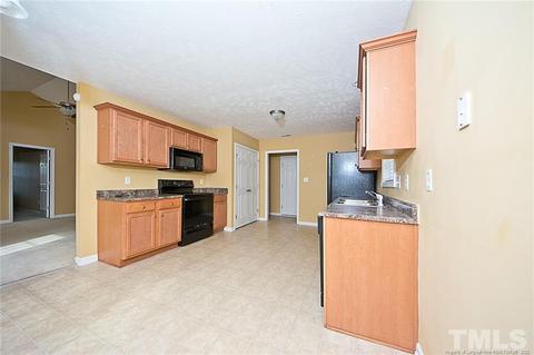 120 Tactical Dr, Bunnlevel, NC 28323 photo 7