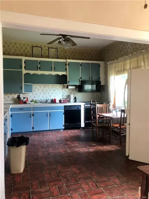 309 E H St, Erwin, NC 28339 photo 21