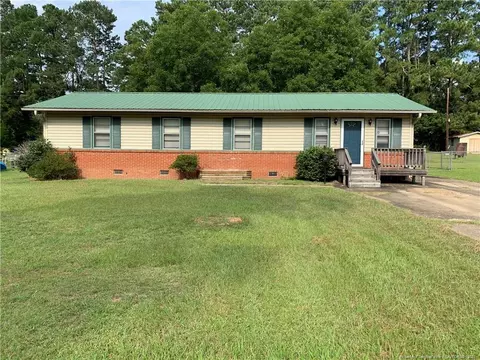 411 N Wright St, Raeford, NC 28376 photo 1