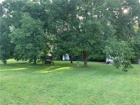 411 N Wright St, Raeford, NC 28376 photo 5