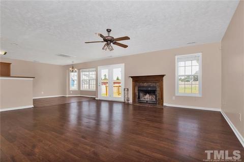 144 Fallingleaf Dr, Raeford, NC 28376 photo 5