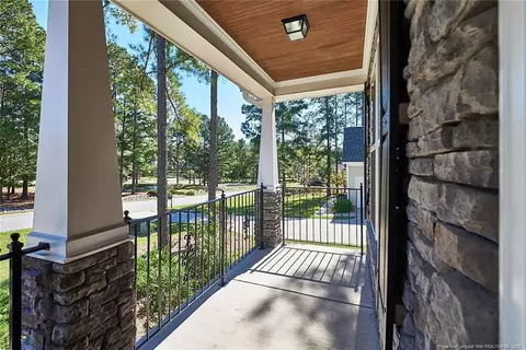32 Leaning Pine Cir, Spring Lake, NC 28390 photo 4