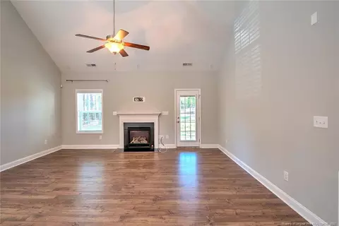 32 Leaning Pine Cir, Spring Lake, NC 28390 photo 13