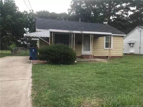 905 E Pope St, Dunn, NC 28334 photo 1