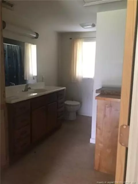 905 E Pope St, Dunn, NC 28334 photo 7
