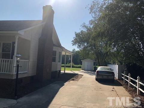 113 Byrd Dr, Dunn, NC 28334 photo 3