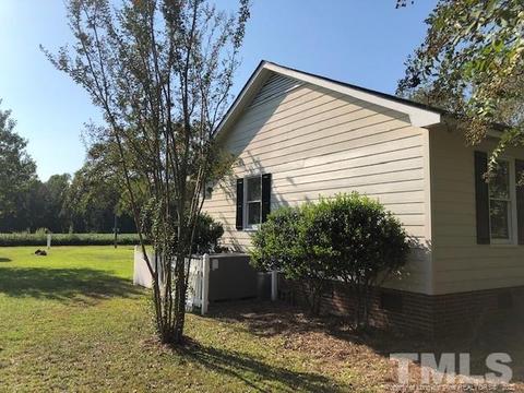 113 Byrd Dr, Dunn, NC 28334 photo 4