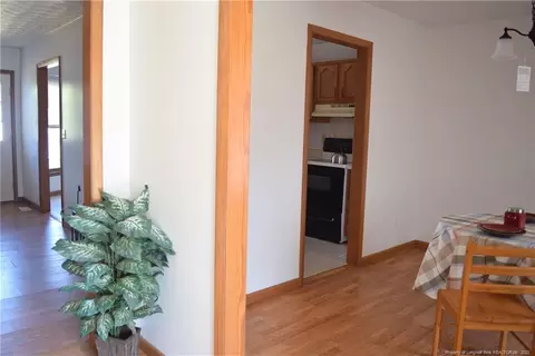 21 Hallmark Dr, Spring Lake, NC 28390 photo 4