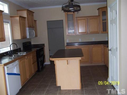 375 Butch St, Erwin, NC 28339 photo 3