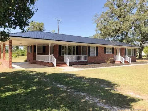 3573 Hayfield Rd, Wade, NC 28395 photo 2