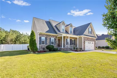 261 Saint Johns Loop, Raeford, NC 28376 photo 2
