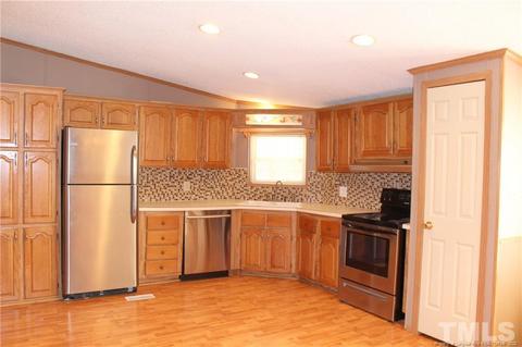 276 Oldham Rd, West End, NC 27376 photo 7