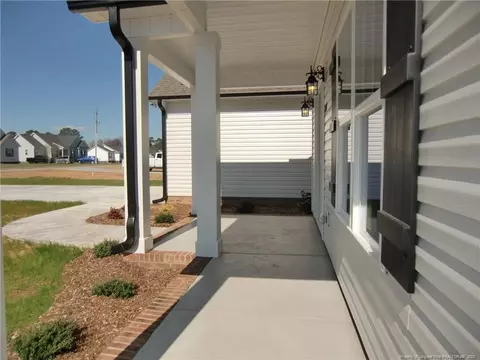 714 Maple Ave, Dunn, NC 28334 photo 4