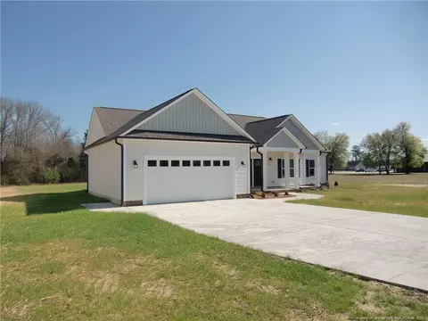 714 Maple Ave, Dunn, NC 28334 photo 2