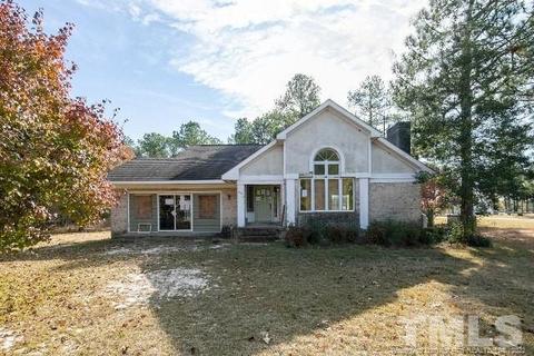 612 Nighthawk Loop, Aberdeen, NC 28315 photo 1