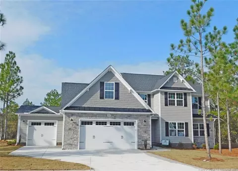 829 Winston Pines Dr, Aberdeen, NC 28315 photo 1