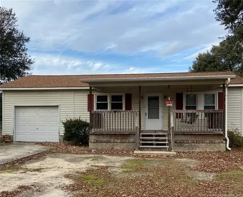 311 E Stack St, Saint Pauls, NC 28384 photo 1