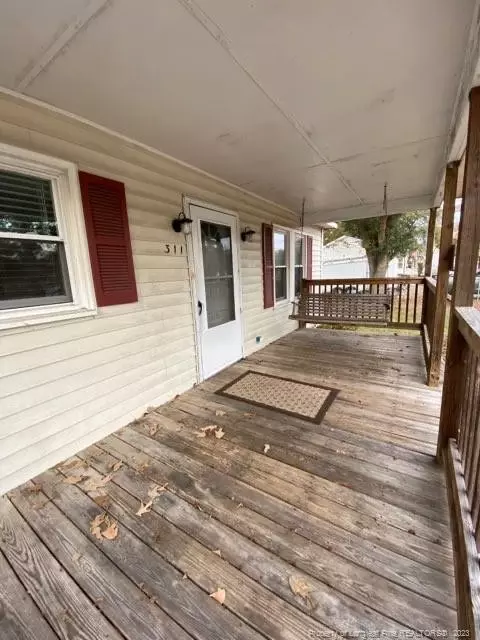 311 E Stack St, Saint Pauls, NC 28384 photo 9