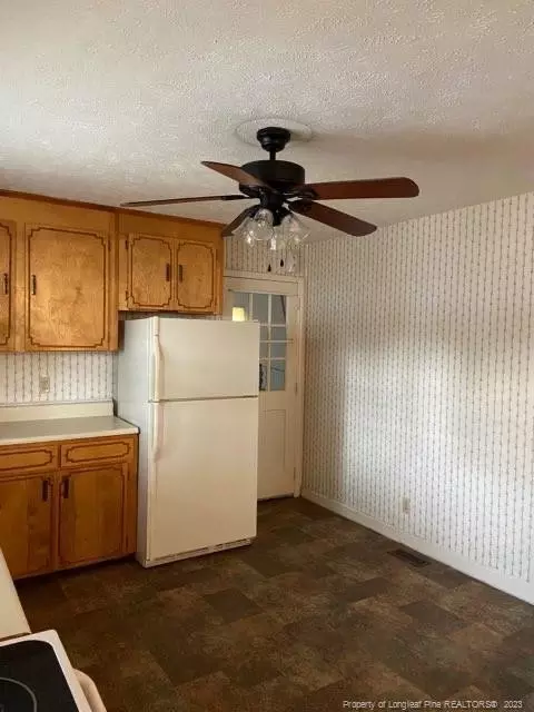311 E Stack St, Saint Pauls, NC 28384 photo 5