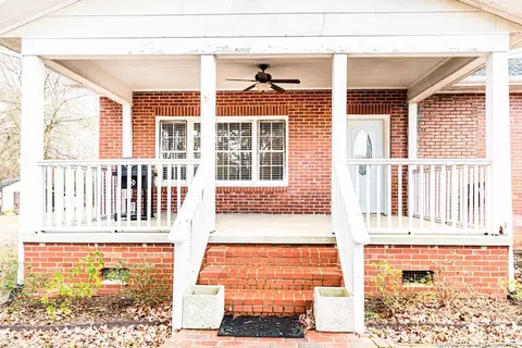 308 Third St, Broadway, NC 27505 photo 4