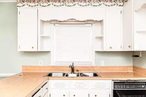 308 Third St, Broadway, NC 27505 photo 9