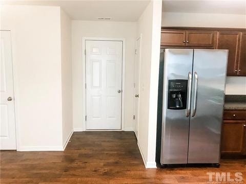 667 Botanical Ct, Bunnlevel, NC 28323 photo 9