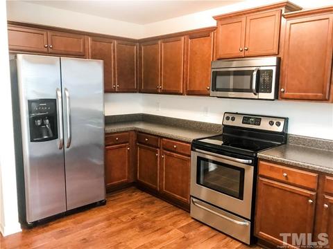 667 Botanical Ct, Bunnlevel, NC 28323 photo 8