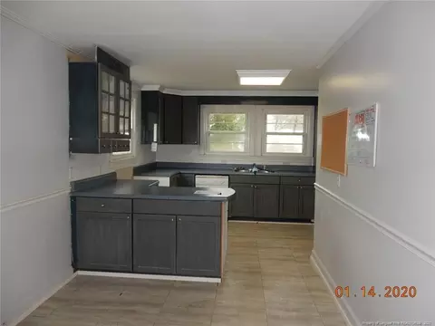 405 E J St, Erwin, NC 28339 photo 5