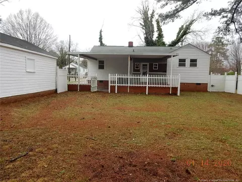 405 E J St, Erwin, NC 28339 photo 2