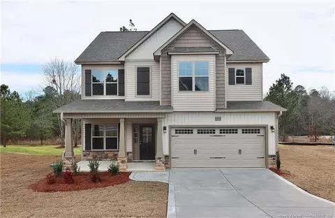 1013 Hydrangea Dr, Aberdeen, NC 28315 photo 1
