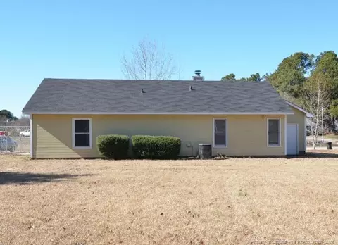 526 Riverwind Dr, Spring Lake, NC 28390 photo 4