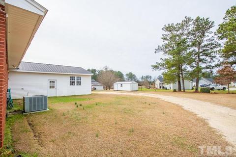 1103 Warren Rd, Erwin, NC 28339 photo 10