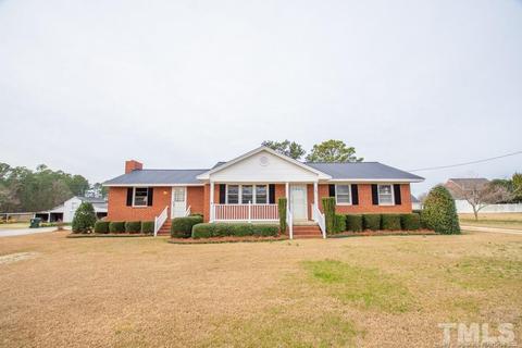 1103 Warren Rd, Erwin, NC 28339 photo 2