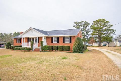 1103 Warren Rd, Erwin, NC 28339 photo 3