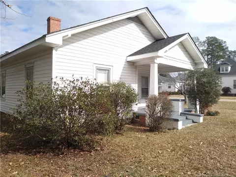 307 E Main St, Rowland, NC 28383 photo 3
