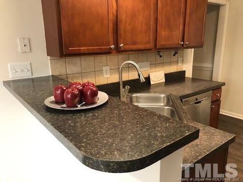226 Valley Oak Dr, Bunnlevel, NC 28323 photo 8