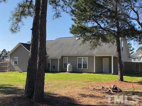 226 Valley Oak Dr, Bunnlevel, NC 28323 photo 4